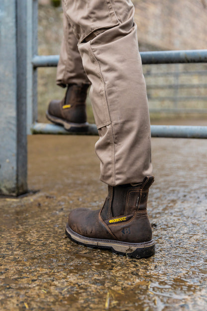 B1180 Hard as Nails Dealer Boot - Dark Brown Crazy Horse